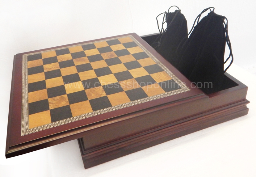 bàn cờ vua bằng gỗ